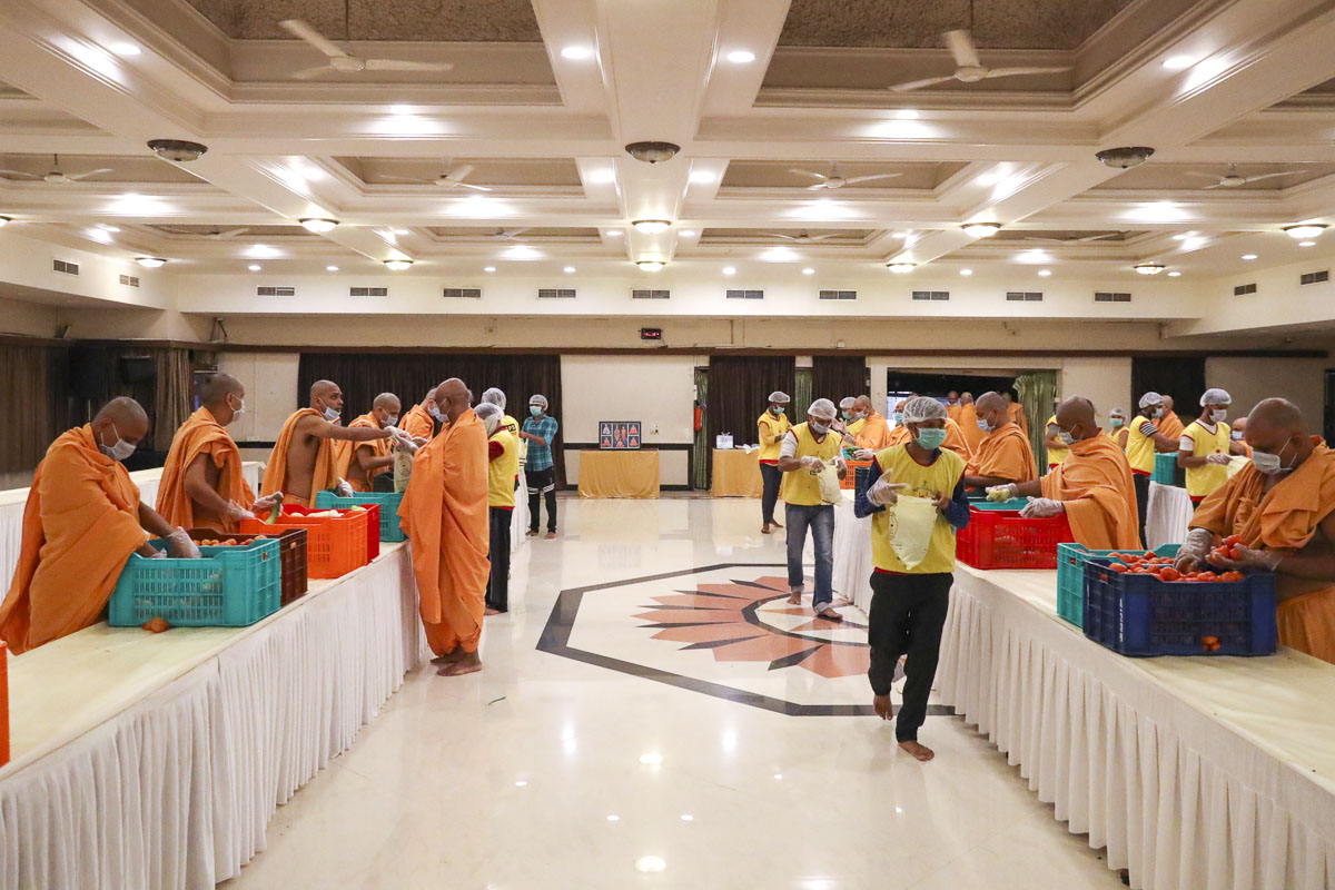 BAPS Community Services During the Coronavirus Lockdown, Mumbai