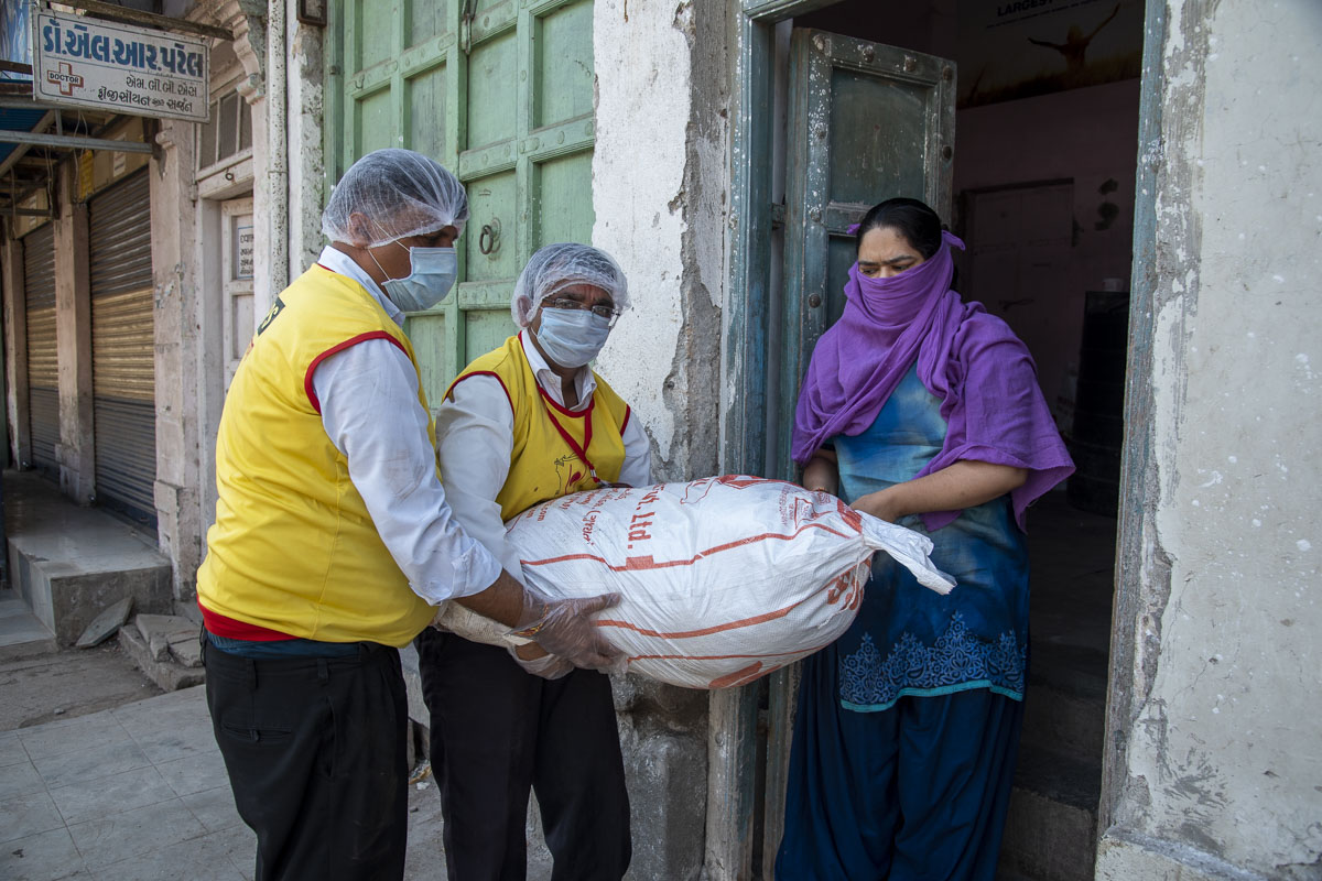 BAPS Community Services During the Coronavirus Lockdown, Gondal