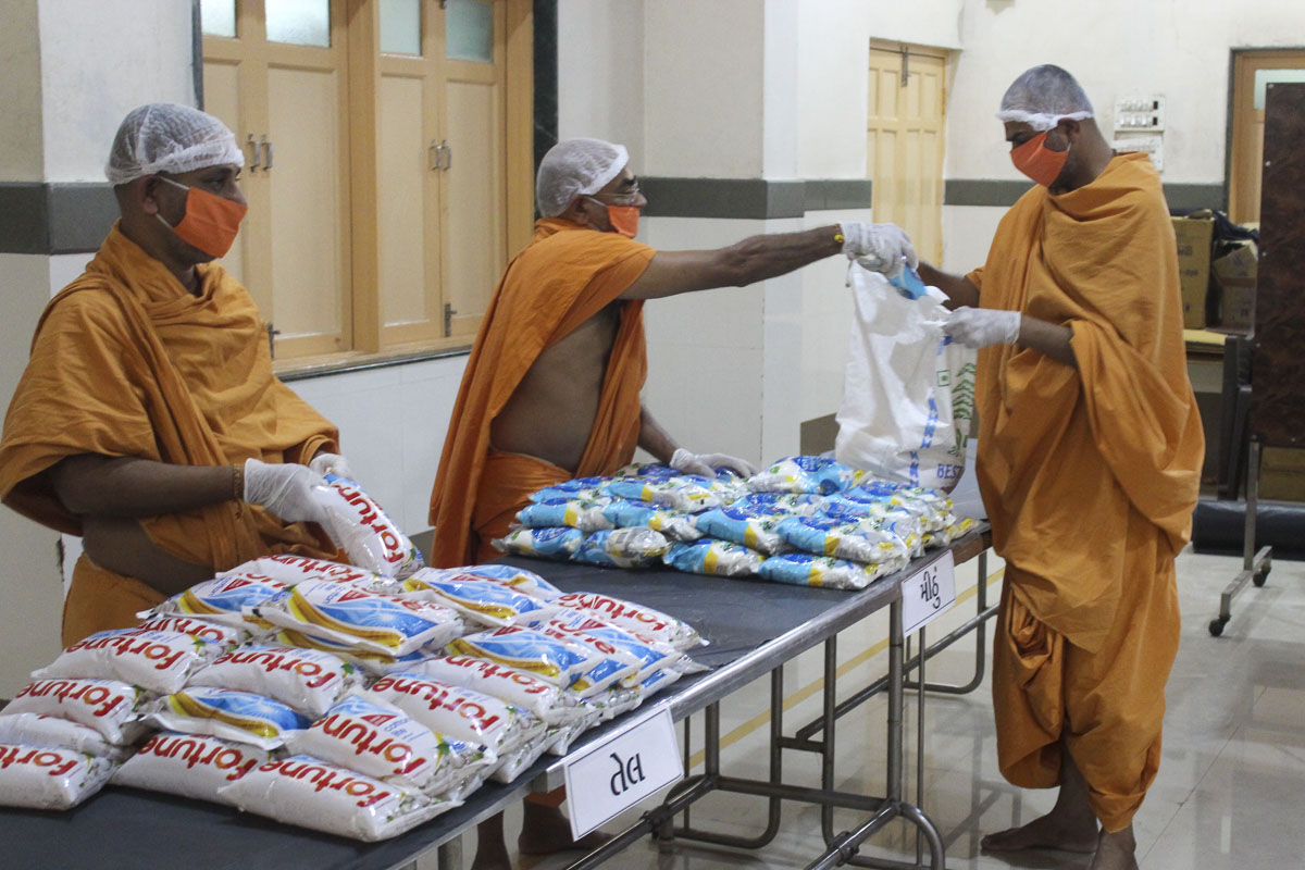BAPS Community Services During the Coronavirus Lockdown, Navsari