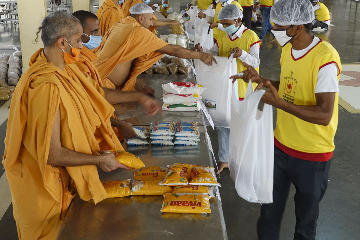 BAPS Community Services During the Coronavirus Lockdown, Sankari