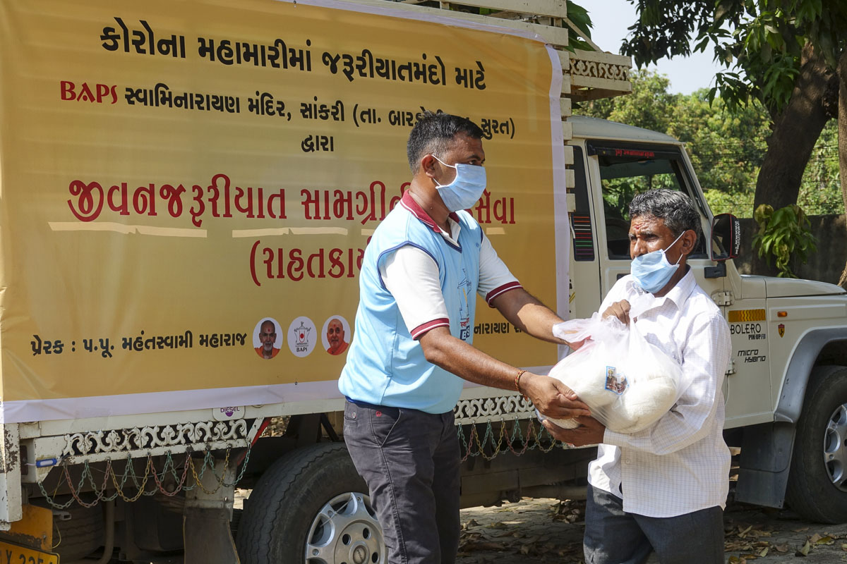 BAPS Community Services During the Coronavirus Lockdown, Sankari