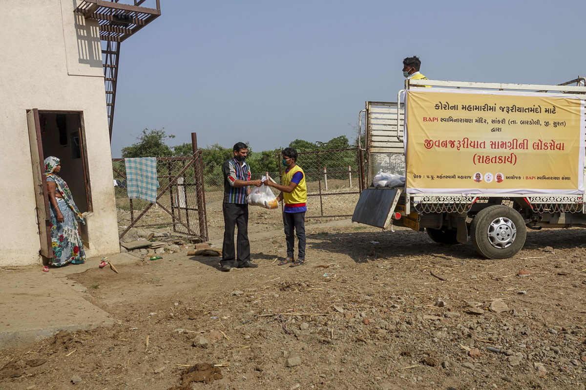 BAPS Community Services During the Coronavirus Lockdown, Sankari
