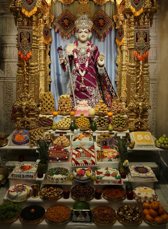 An annakut offering to Shri Ghanshyam Maharaj