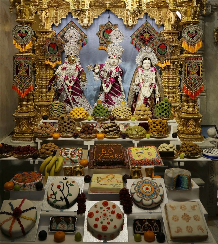 An annakut offering to Shri Harikrishna Maharaj and Shri Radha-Krishna