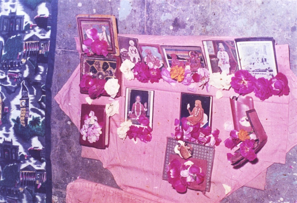 Yogiji Maharaj’s puja