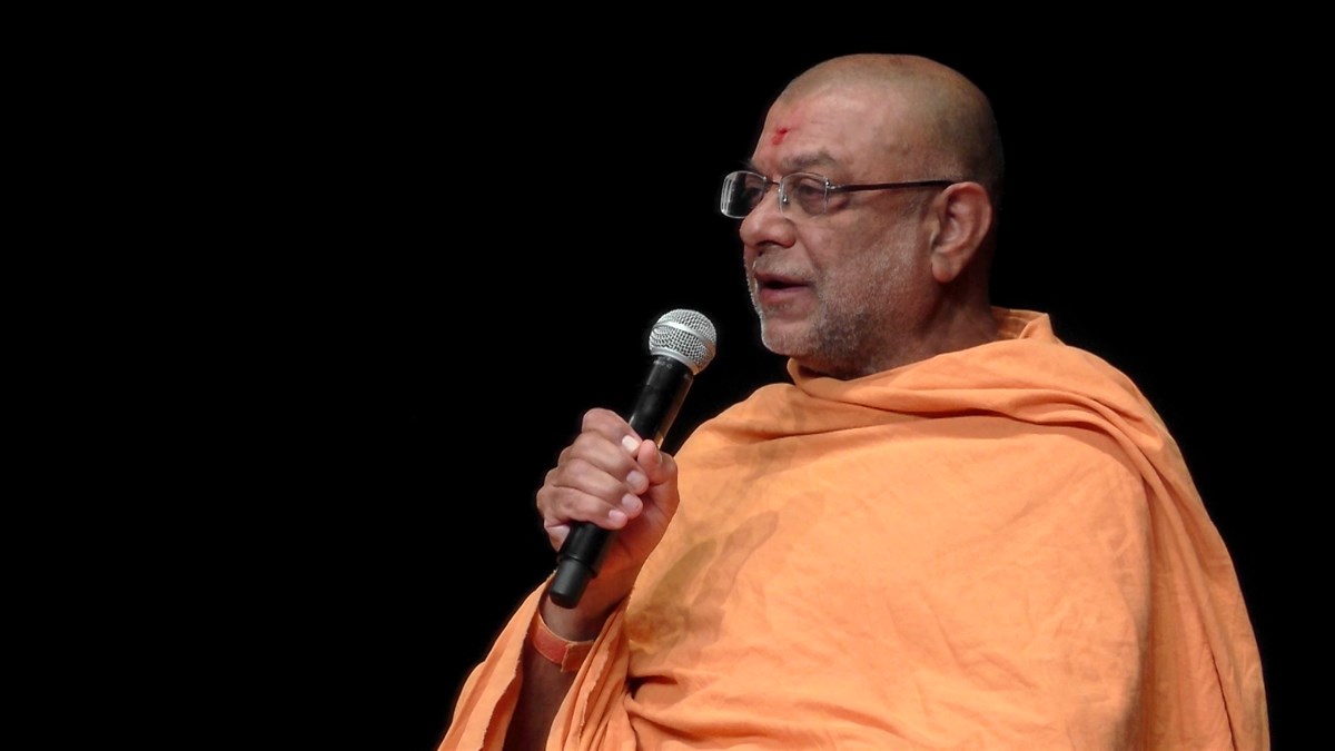 Bhaktivallabhdas Swami shared personal insights on engaging in daily devotional practices