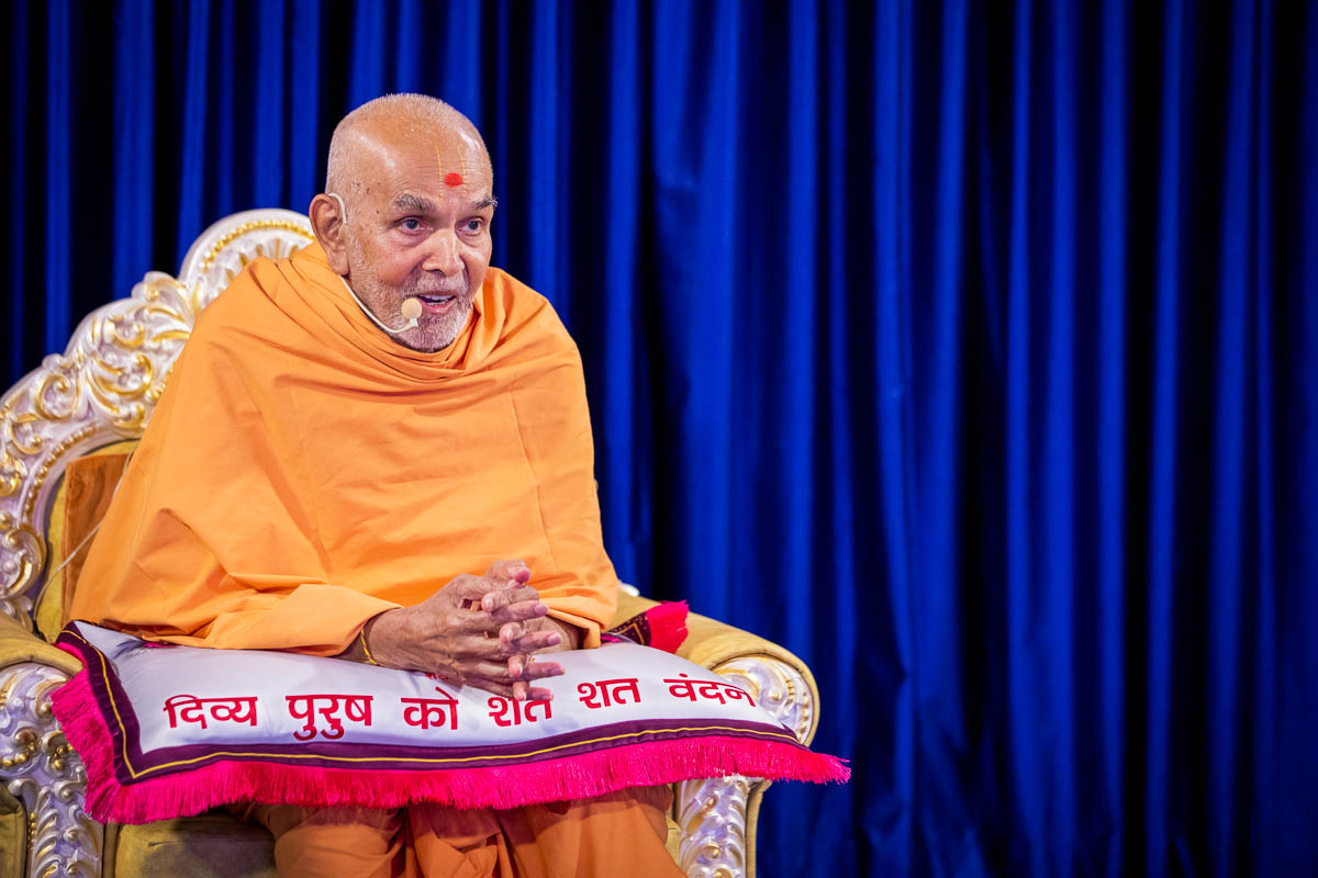 Swamishri remembers Brahmaswarup Pramukh Swami Maharaj on the 4th anniversary of his return to Akshardham