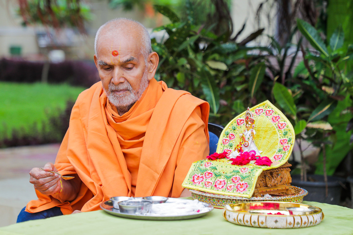 Swamishri during the rituals