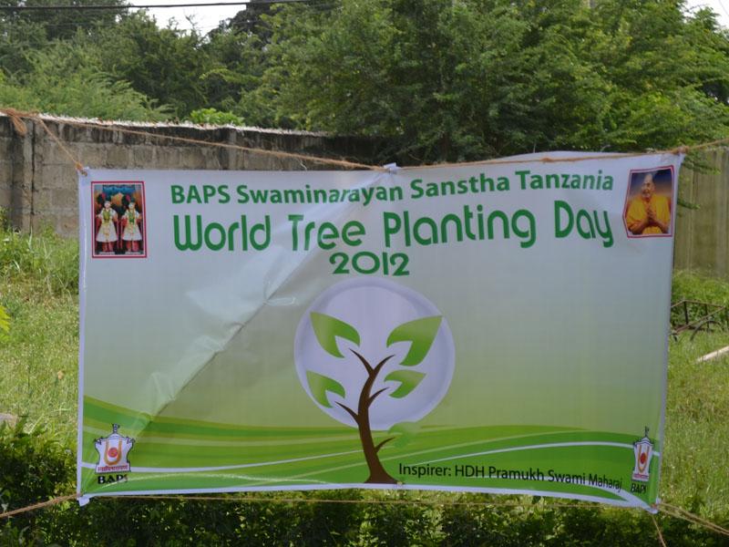 <a href="https://www.baps.org/News/2012/Tanzanias-National-Tree-Planting-Day-3324.aspx" target="blank" style="text-decoration:underline; color:blue;">Tanzania’s National Tree Planting Day, Dar-es-Salaam, Tanzania</a>