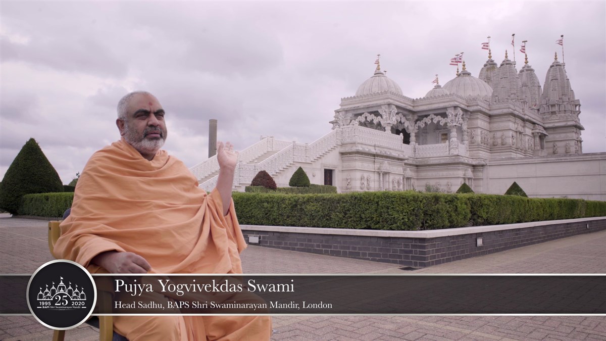 Yogvivekdas Swami expresses his sincere gratitude to all the volunteers and supporters who have helped the activities of the mandir over the past 25 years