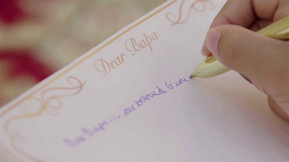 In the closing sequence, a child, on behalf of the global fellowship, writes a letter to Pramukh Swami Maharaj, thanking him for the gift of London Mandir