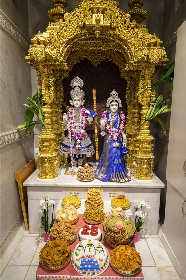 Shri Rama Bhagwan and Shri Sitaji