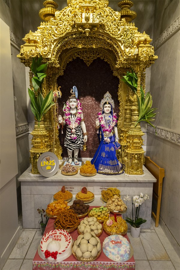 Shri Shiva Bhagwan and Shri Parvatiji