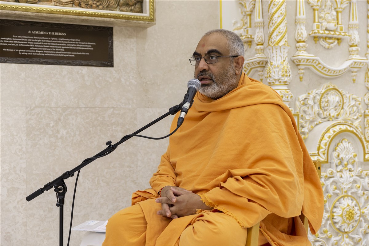 Yogvivekdas Swami addresses the webcast with thousands watching live from around the world