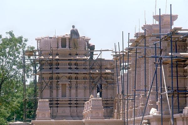  Perspectives of mandir under construction