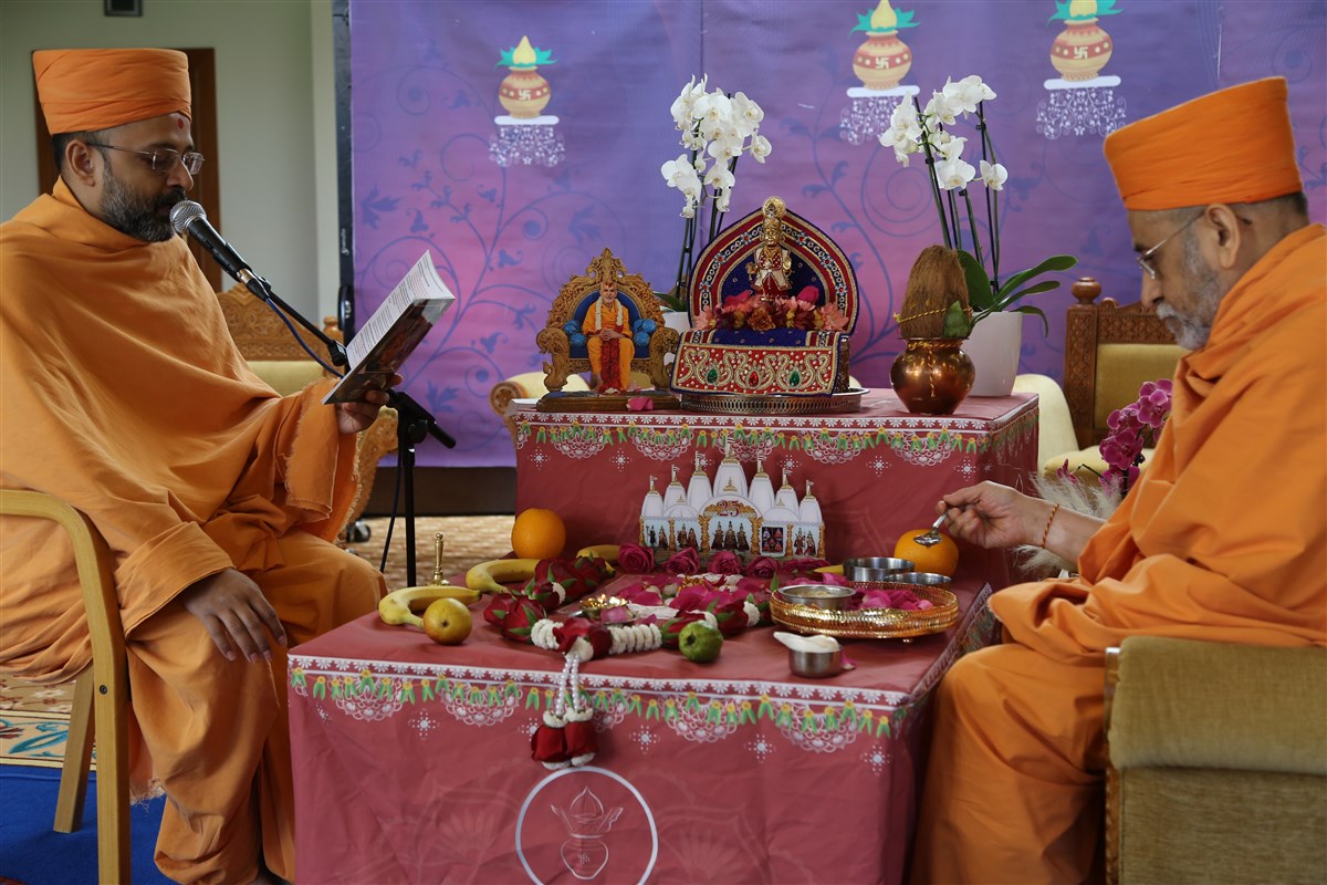 Manoharmurtidas Swami led the patotsav ceremony at London Mandir