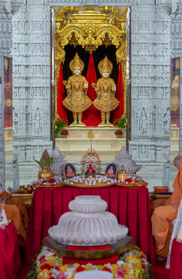 Amalak Pujan at BAPS Shri Swaminarayan Mandir, Toronto, ON