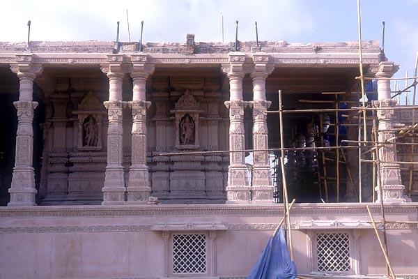    Ongoing construction of BAPS Swaminarayan Mandir, Junagadh