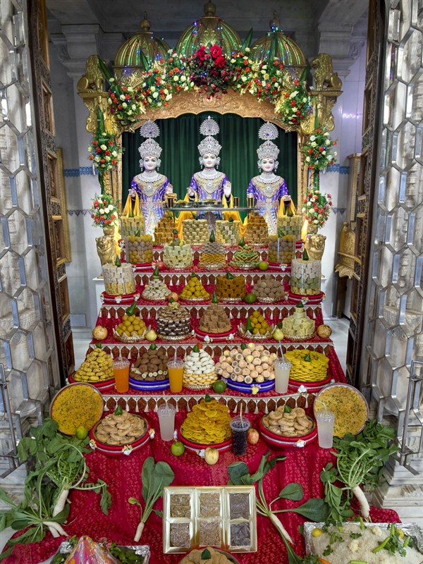 Diwali and Annakut Celebrations 2020, Surat
