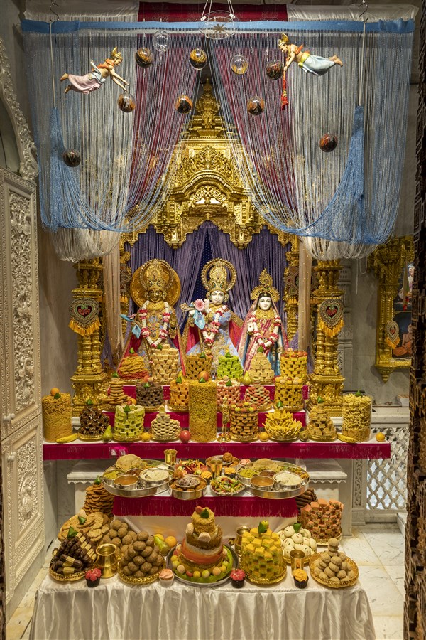 Shri Harikrishna Maharaj, Shri Radhaji and Shri Krishna Bhagwan