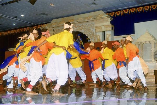  Satsangi tribal children perform a traditional dance