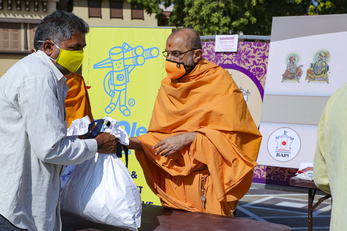 BAPS Community Services During the Coronavirus Lockdown, Sarangpur