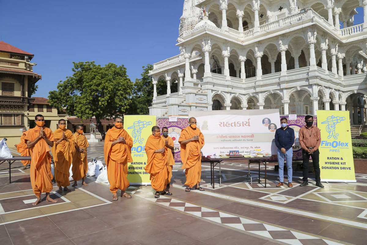 BAPS Community Services During the Coronavirus Lockdown, Sarangpur