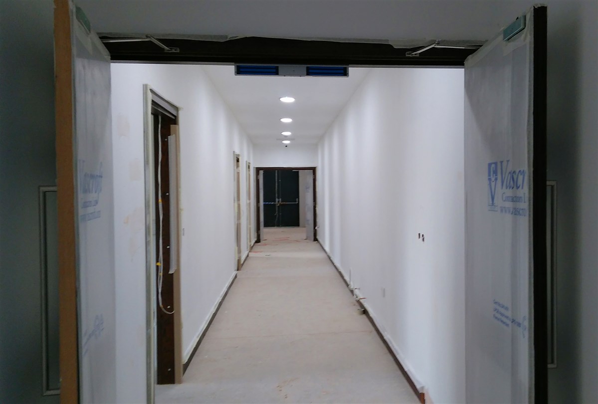 Side corridor