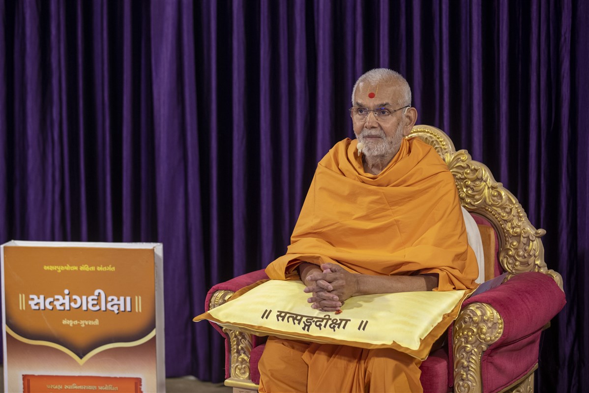 Swamishri in conversation with sadhus via video conference