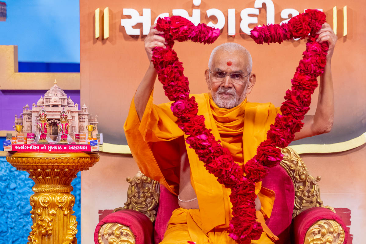 Season of Diksha ceremonies: 75 become Jain monks, 109 to become BAPS monks in Gujarat