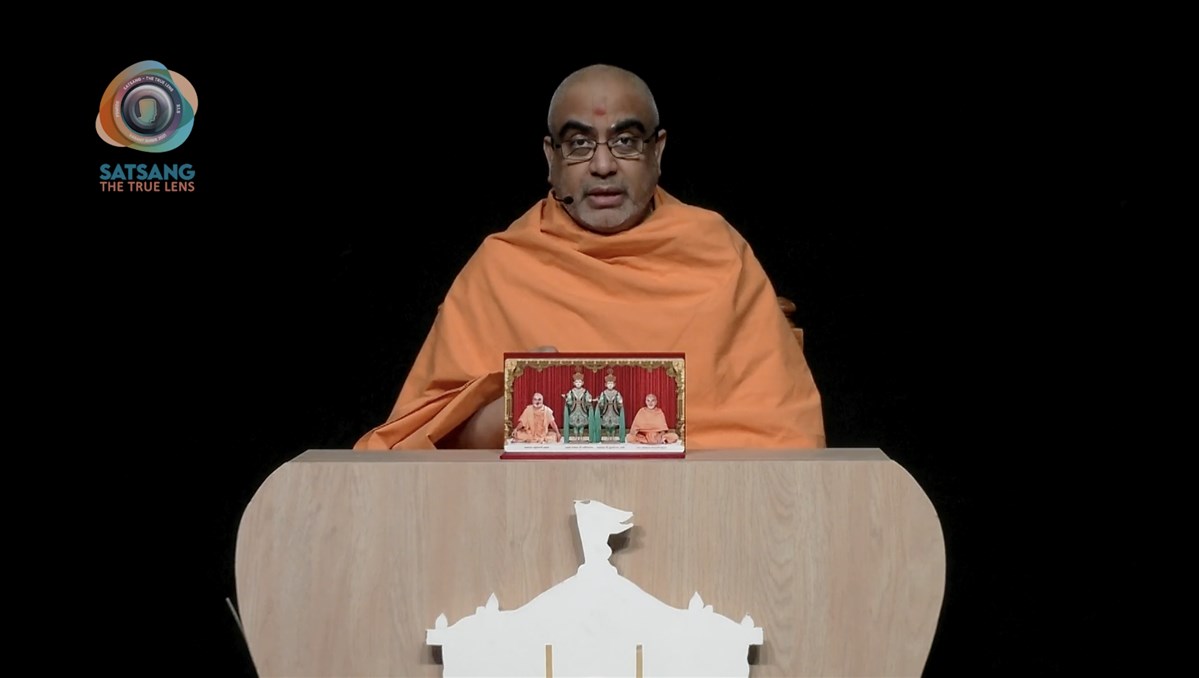 Yogvivekdas Swami explained some of the practical ways in which to develop vivek in one’s words