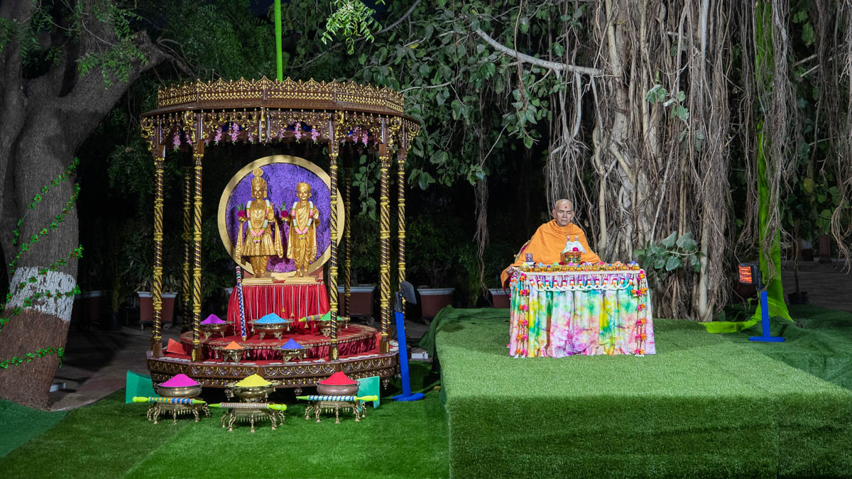 Pushpadolotsav Celebration