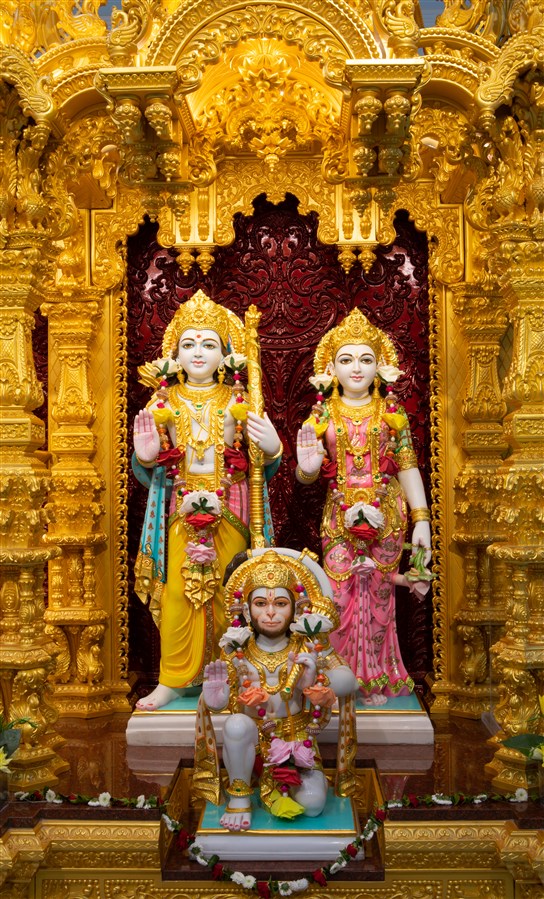 Shri Sita-Rama & Hanumanji