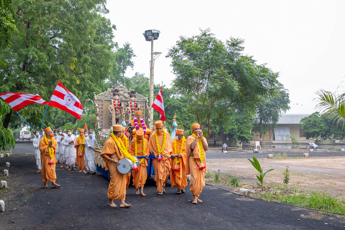 Rathyatra celebration begins in the Shantivan grounds