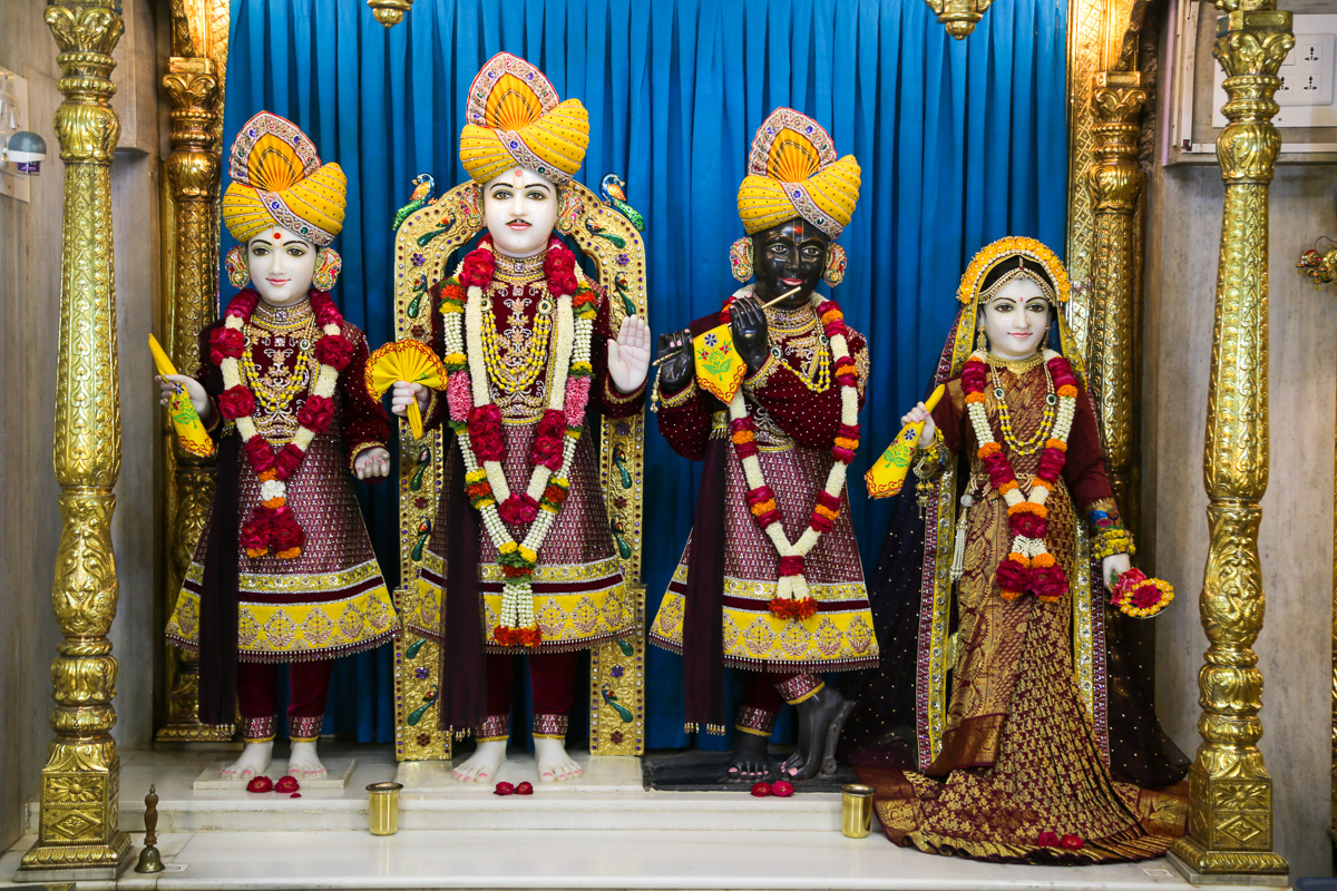 Shri Varninath Maharaj and Shri Gopinath Dev, BAPS Shri Swaminarayan Mandir, Sarangpur