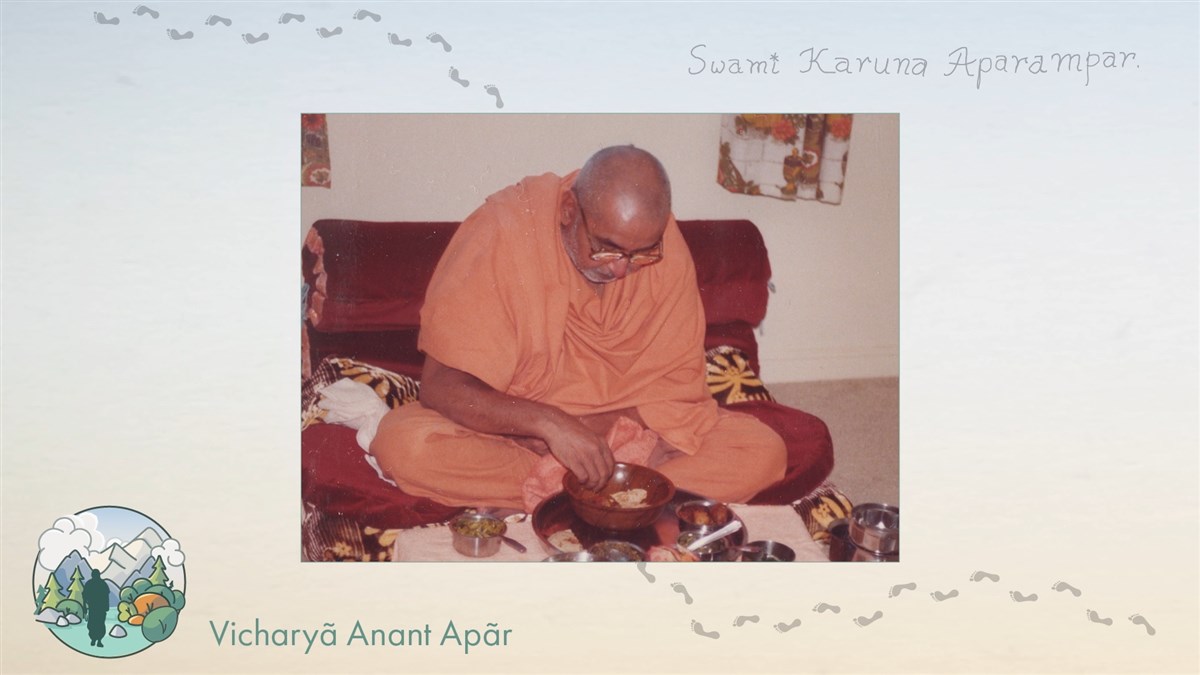 On September 22, 1977, one witnessed Swamishri’s saintliness shining. Narsinhbhai, with pure intentions, offered Swamishri lunch in a golden plate. However, Swamishri kindly refused and stayed in accordance with Bhagwan Swaminarayan’s commandments by eating in a wooden bowl.