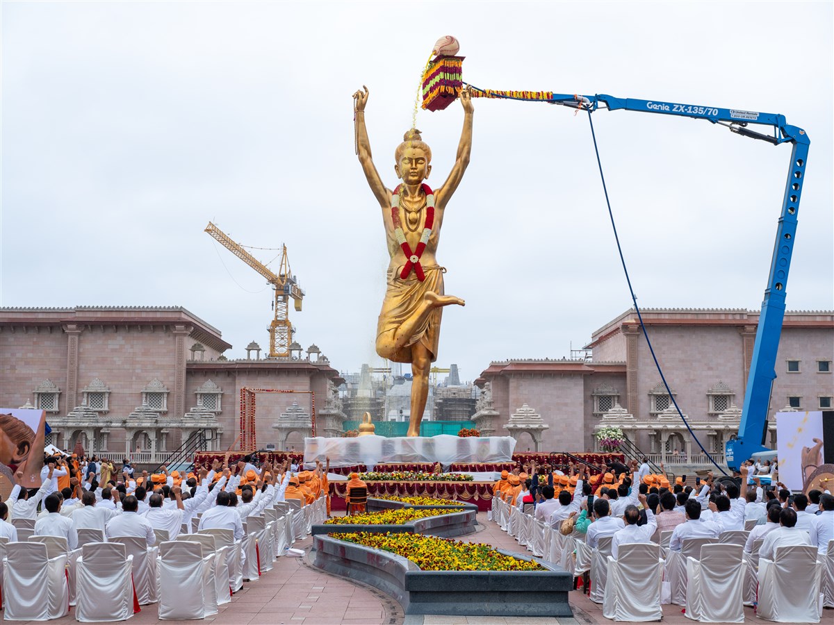 Tapomurti Shri Nilkanth Varni Murti Sthapan 