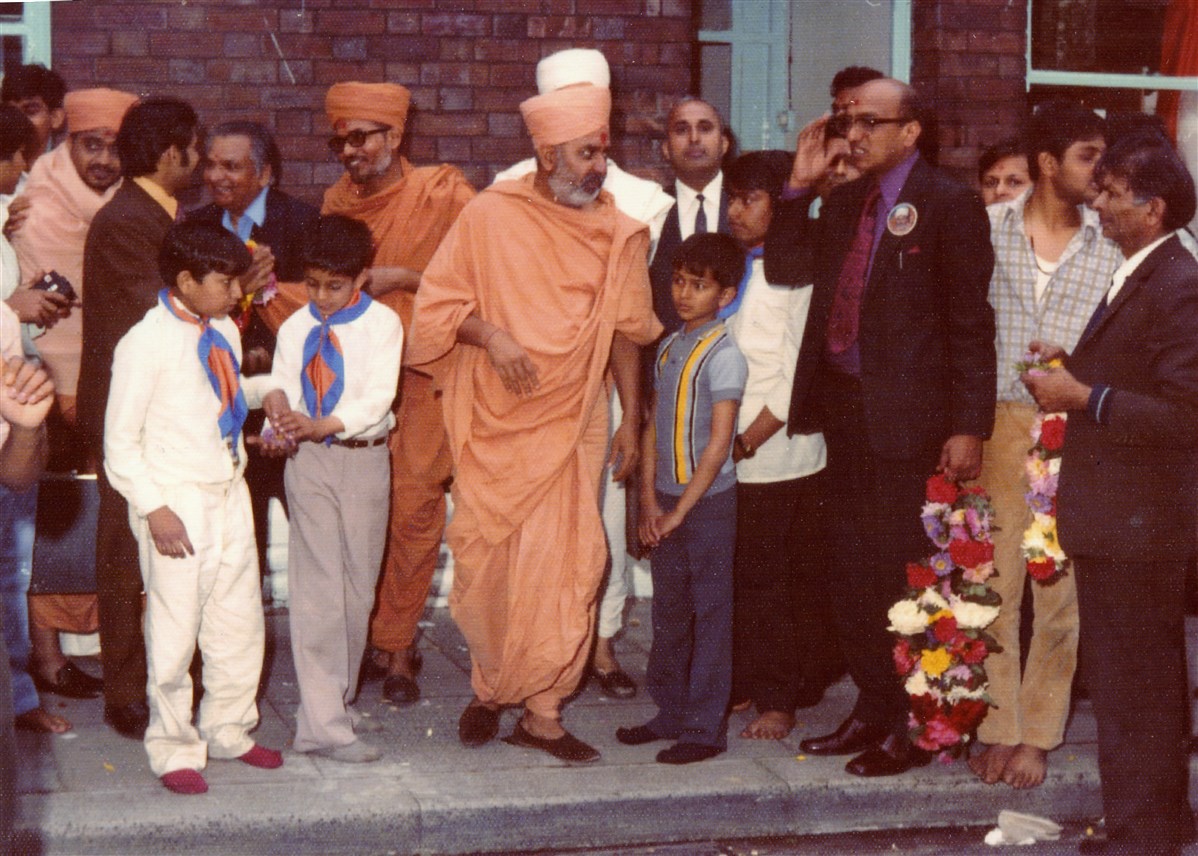 Pramukh Swami Maharaj blessed several devotees' homes during his visit in 1974