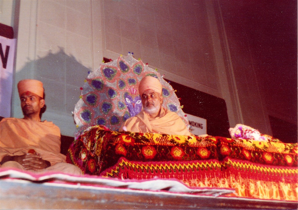 Pramukh Swami Maharaj and Mahant Swami preside over the assembly after the murti pratishtha in 1977