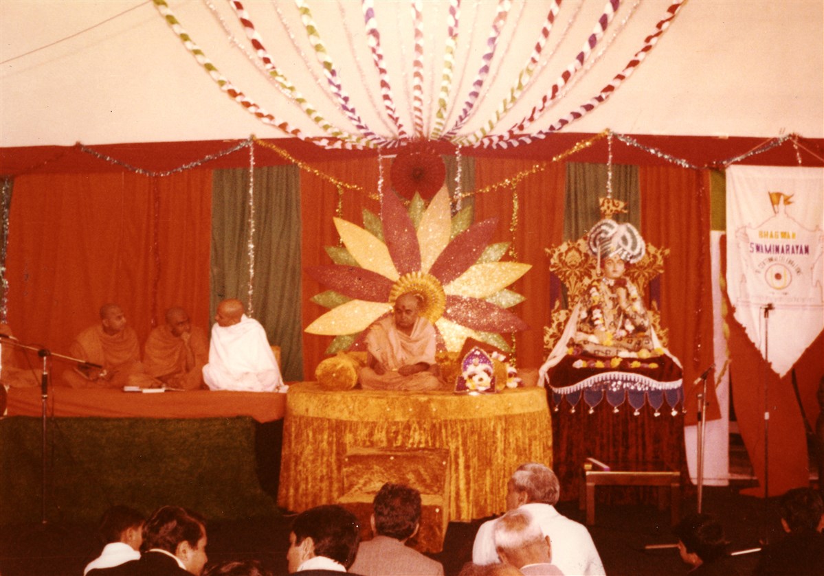 Pramukh Swami Maharaj gracing an assembly in Ashton-under-Lyne in 1980