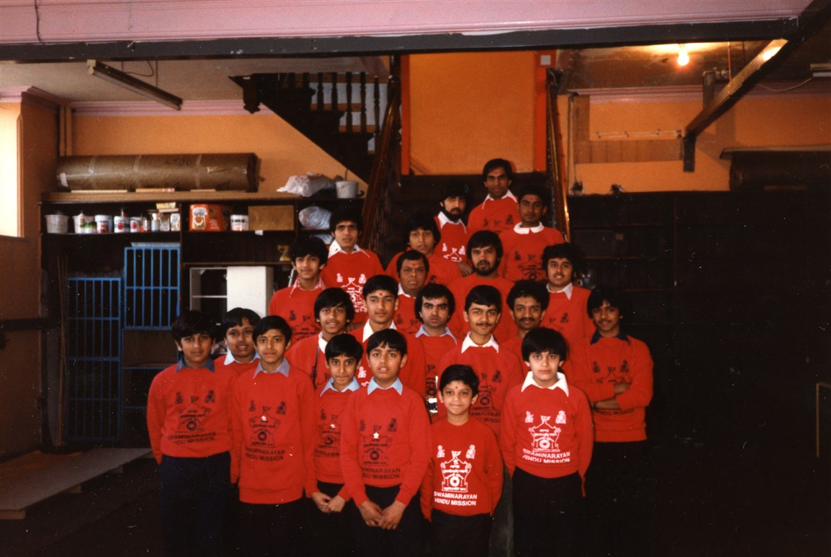 In 1985, a group of volunteers from Ashton-under-Lyne served during the month-long Cultural Festival of India in London