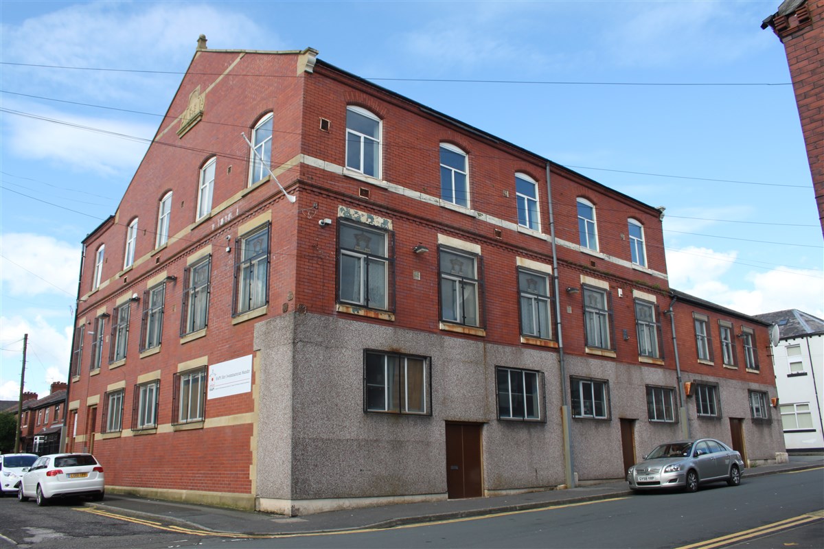 To accommodate the growing congregation and activities, a disused factory on Russell Street was acquired and renovated in 1980