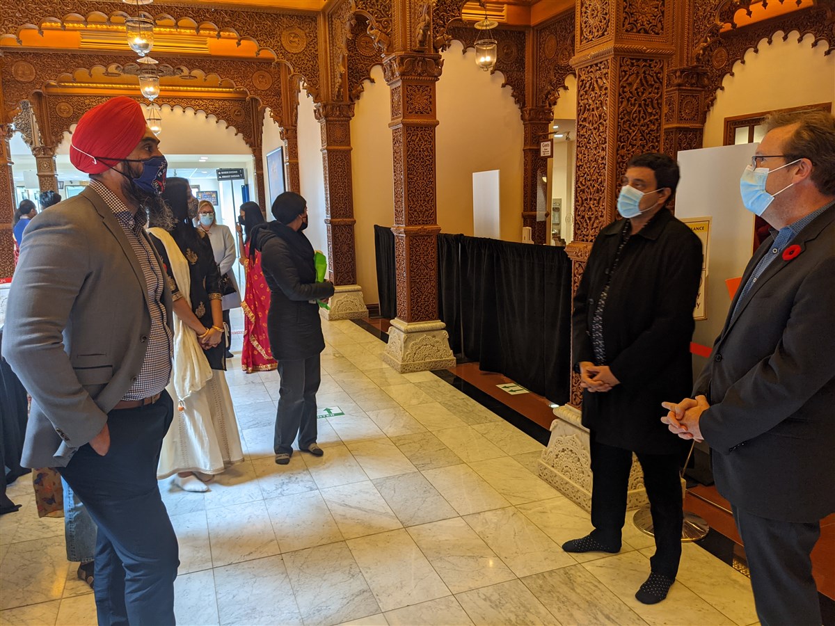 Councillor Gurpreet Singh Dhillon, City of Brampton with Ken Mayhew, President and CEO, William Osler Health System Foundation and Dr. Naveed Mohammad, President and CEO of William Osler Health System