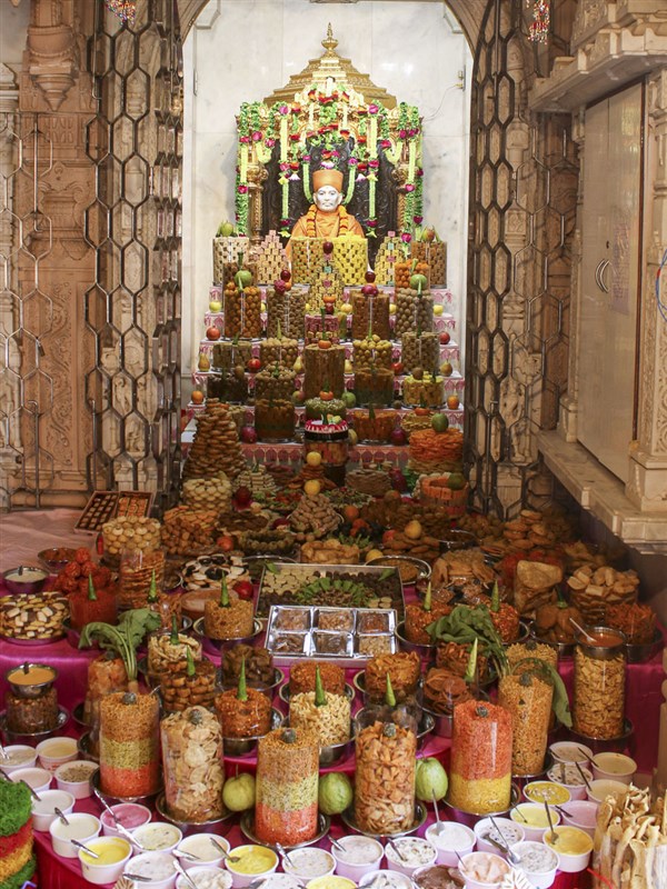 Diwali & Annakut Celebrations 2021, Mahelav