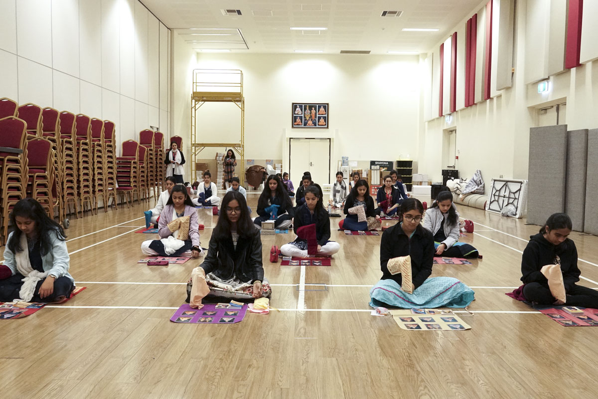 Kishore-Kishori Shibirs: 'Atmabuddhi: Jivanni Siddhi', Australia & New Zealand