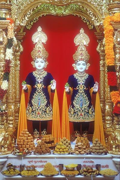  Shri Akshar Purushottam Maharaj