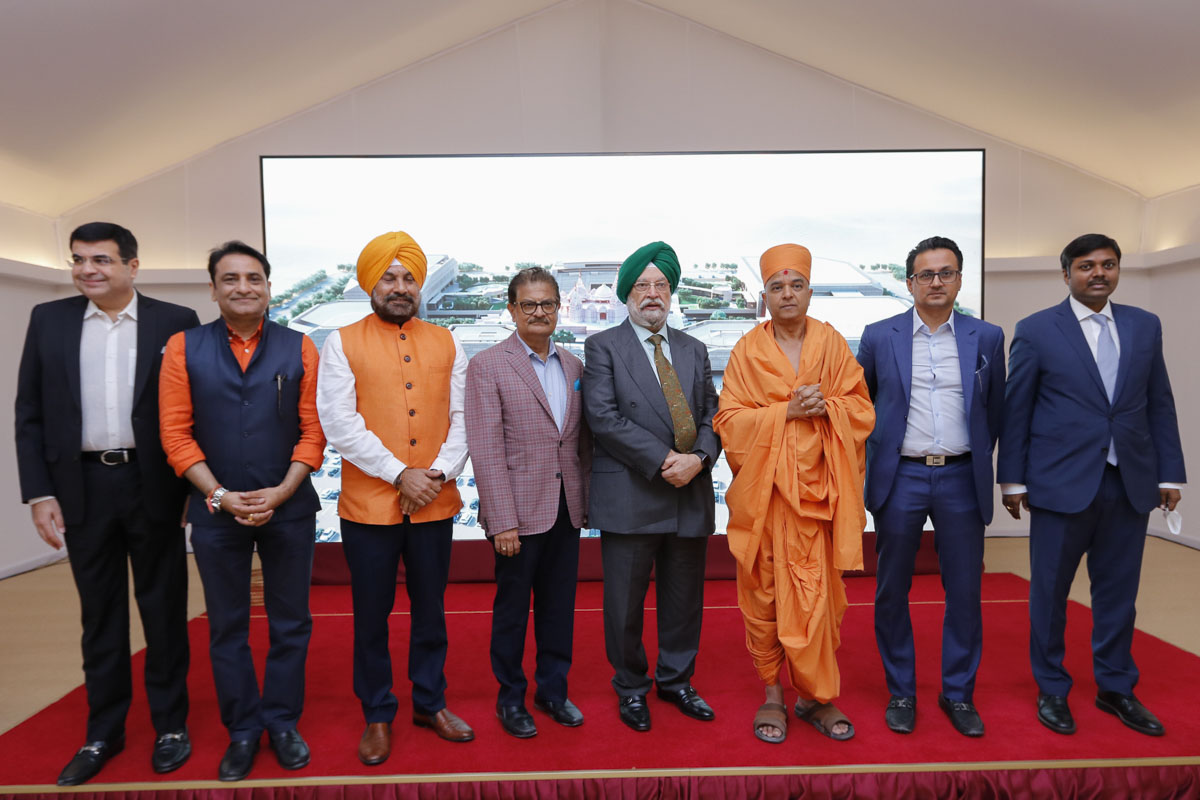 The India delegation and the BAPS Hindu Mandir Board of Directors