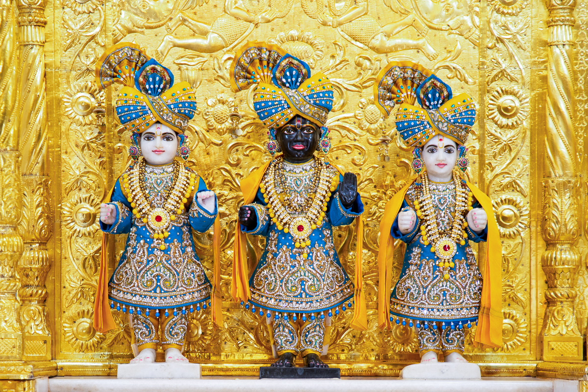 Bhagwan Swaminarayan, Aksharbrahma Gunatitanand Swami and Shri Gopalanand Swami 