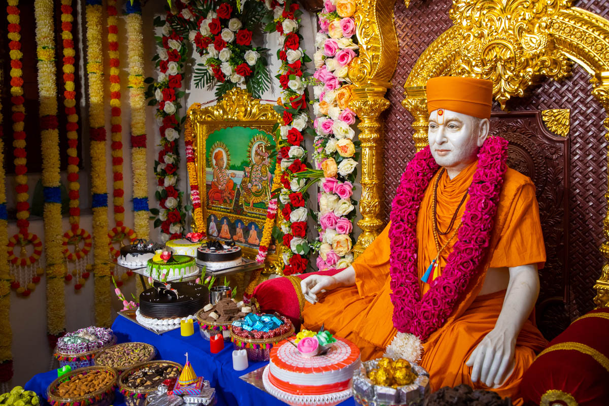 Annakut offered at the birthplace of Brahmaswarup Pramukh Swami Maharaj