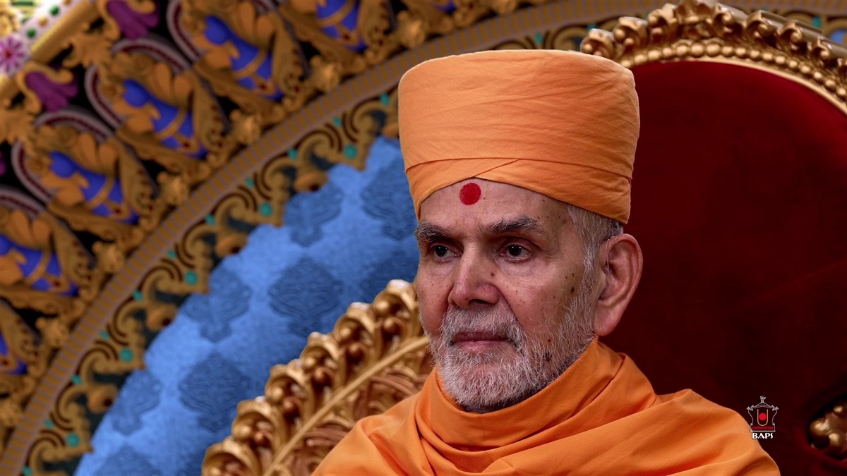 Swamishri during the assembly